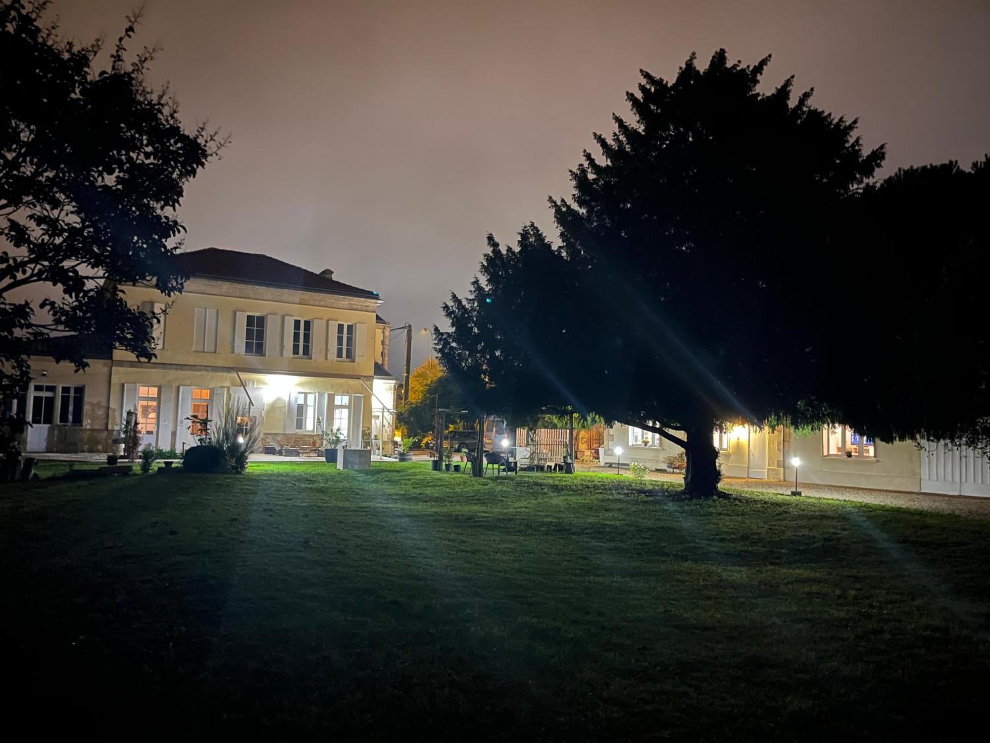 Suite Privative Abella - Aile De Maison Bourgeoise Ambares-et-Lagrave Luaran gambar